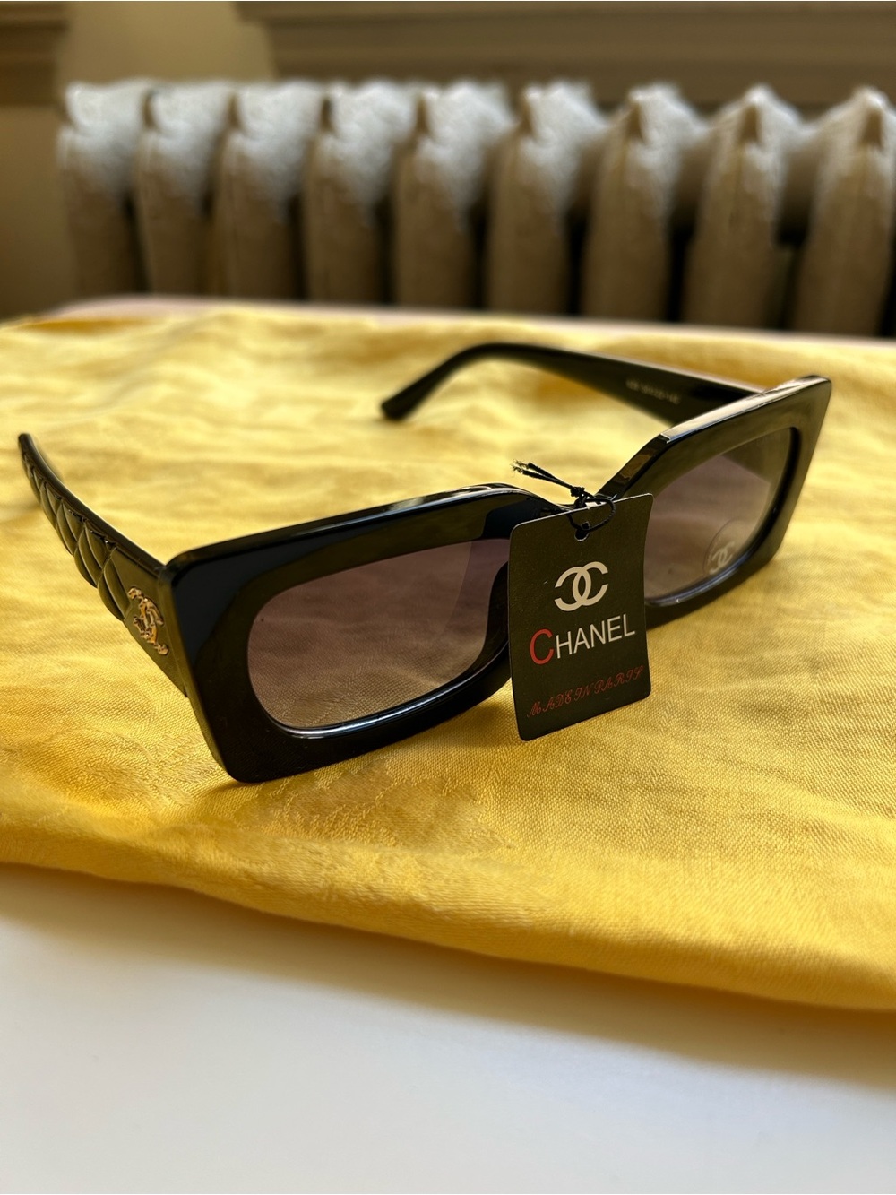 Black Rectangular Logo-Arm Sunglasses
